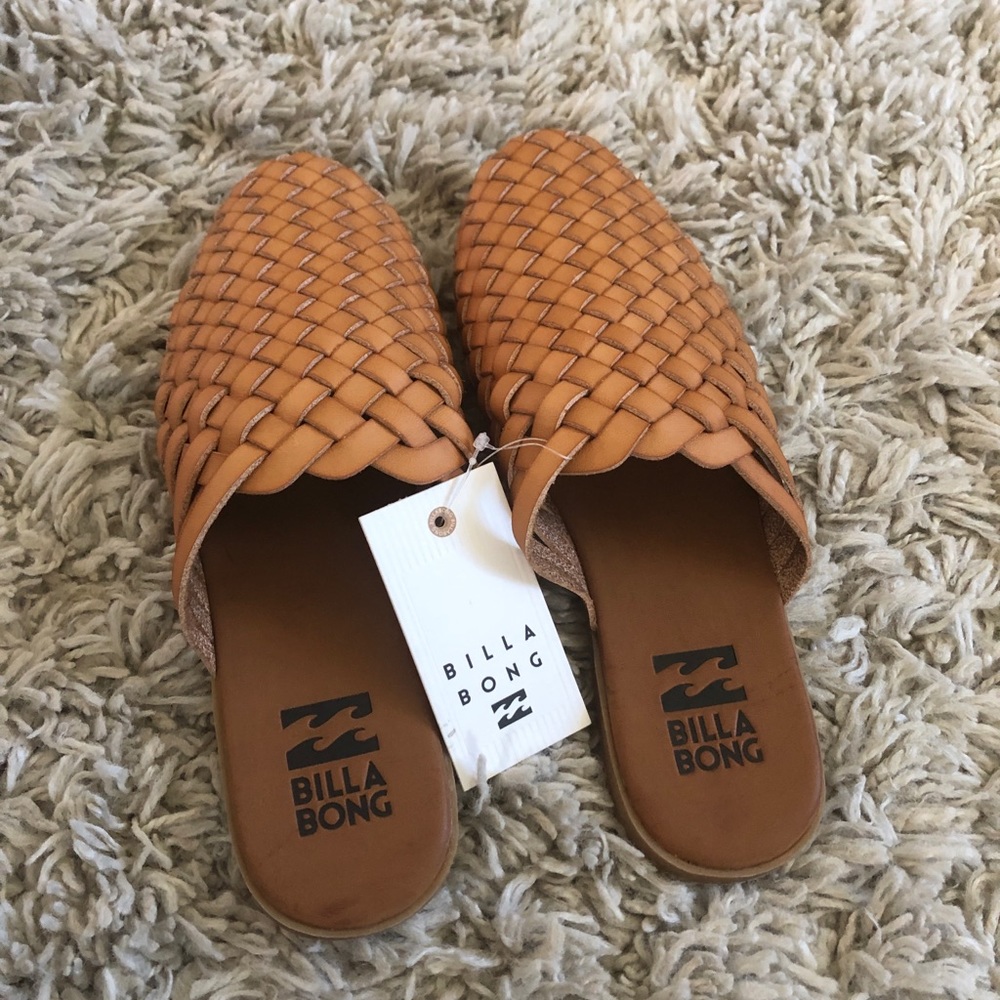 NWT Billabong brown tan mules slides sandals